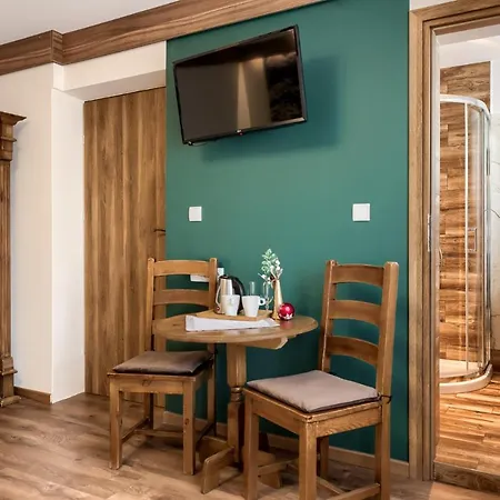 Kocham Tatry Bed & Breakfast 3*