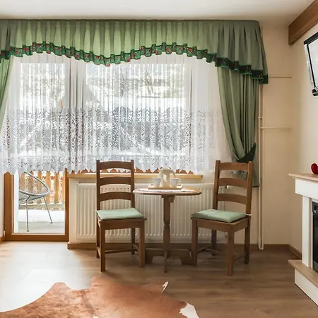 Kocham Tatry 住宿加早餐酒店