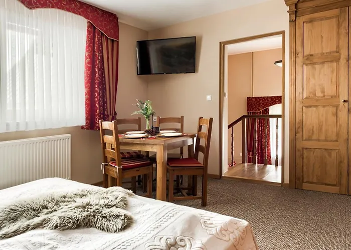 Kocham Tatry Bed & Breakfast 3*